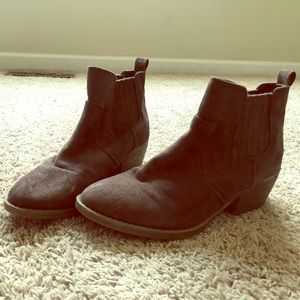 Ankle boots